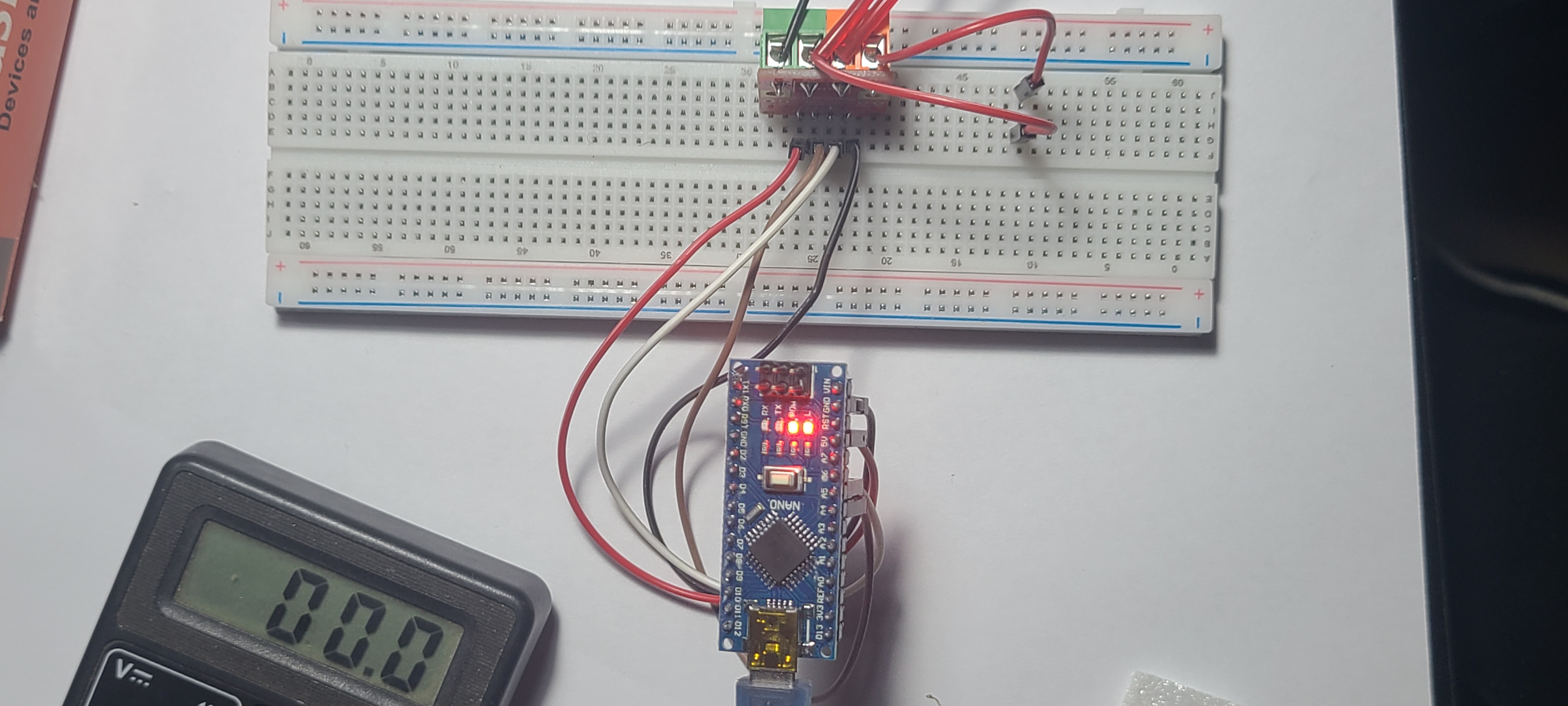 Bench configuration for INA226 zero-current characterization
