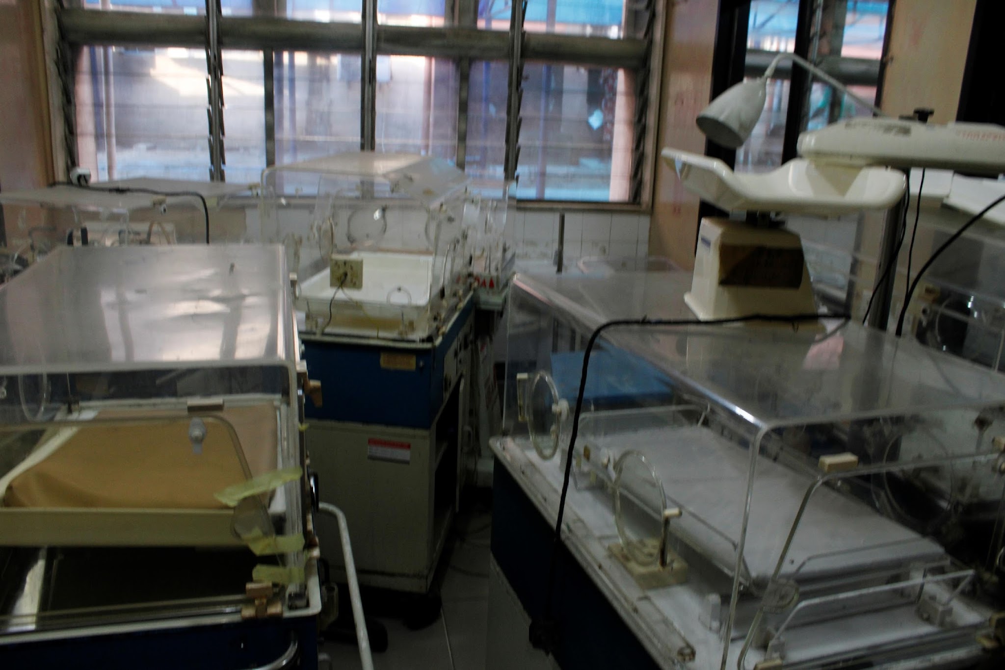 Faulty or abandoned incubators observed during the LUTH needs assessment